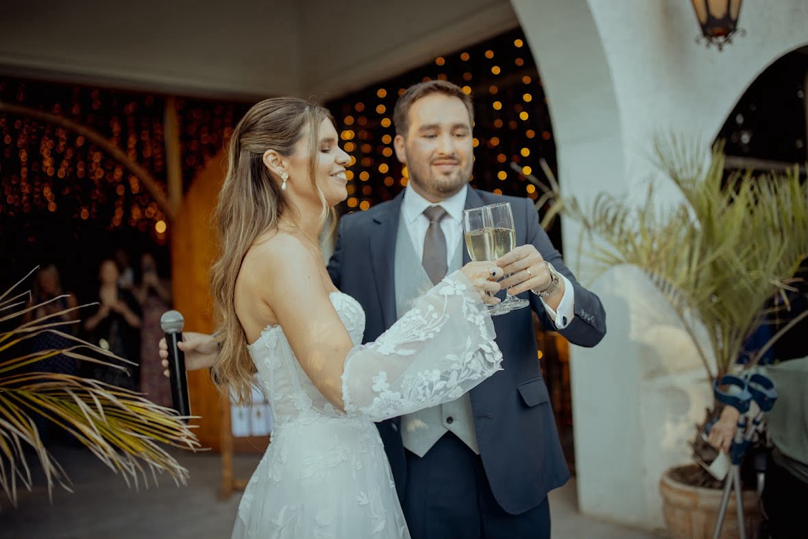 Novia con velo largo
